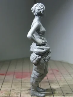 1/20 Strahl De Mokratische Republik Kangaroo Girl 
